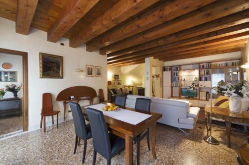 Padovaresidence Apartments - Luxury In Piazza Delle Erbe
