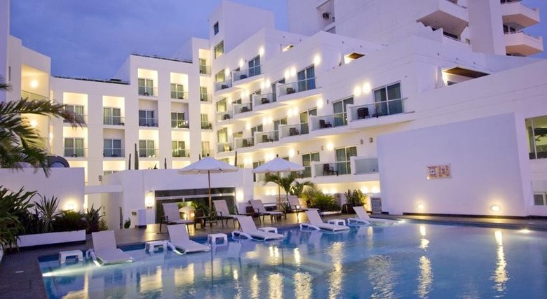 Coral Island Hotel & Spa