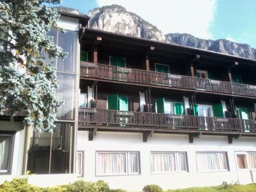 Hotel Regina Delle Dolomiti