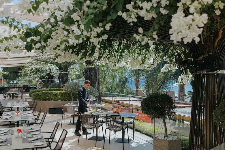 Amathus Beach Hotel