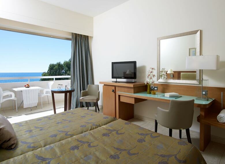 Hotel Atlantica Miramare Beach