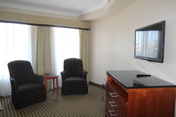 Hotel Monte Carlo Inns Barrie Suites