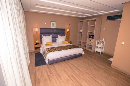 Down Town Hotel By Business & Leisure Hotels