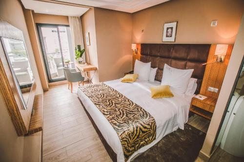 Down Town Hotel By Business & Leisure Hotels