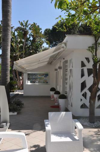Aparthotel Esperidi Resort Village