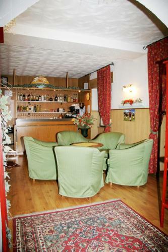 Hotel Albergo Garn� Cavento