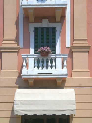 Hotel Flora