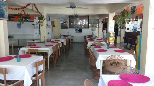 Hotel De Los Reyes