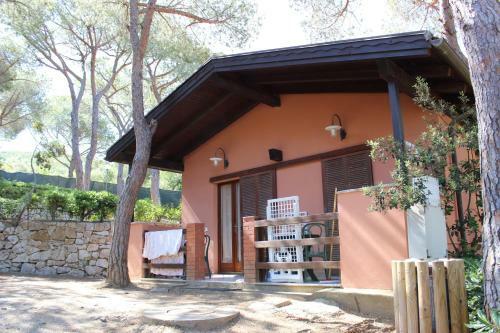 Camping Lacona Pineta