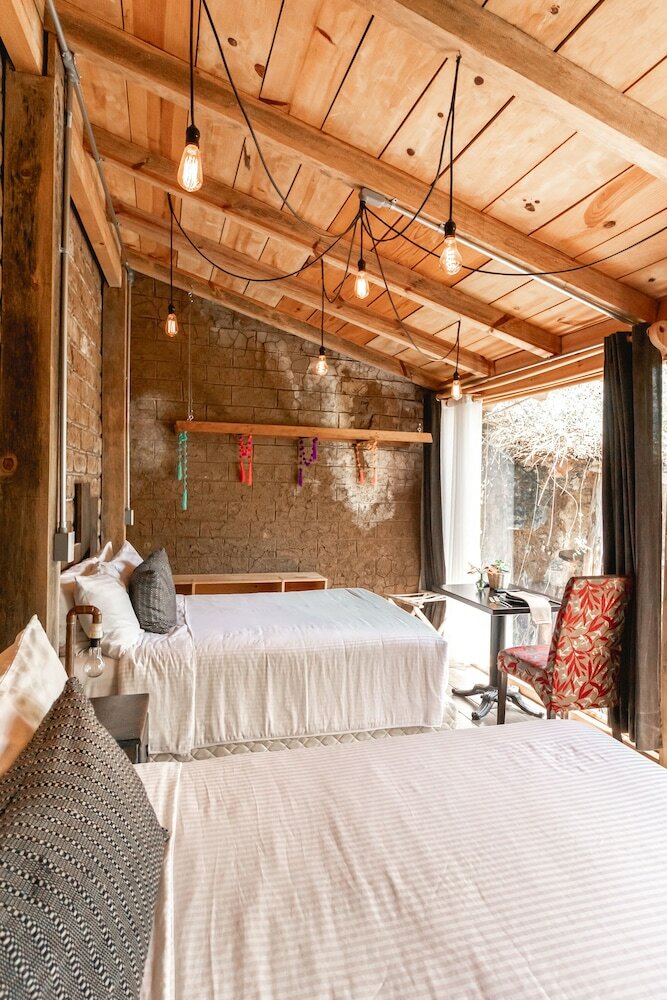 Sereno Art Hotel