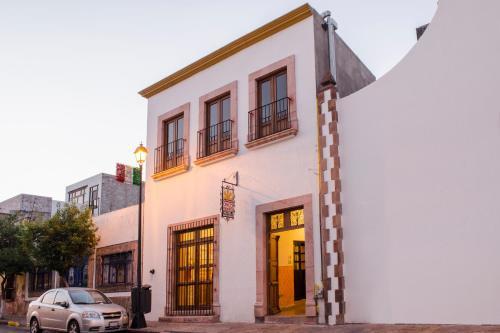 Cinco De Mayo Hotel