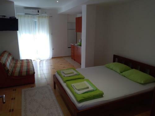 Apartments Villa ?u?uk