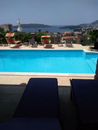 Apartments Villa ?u?uk