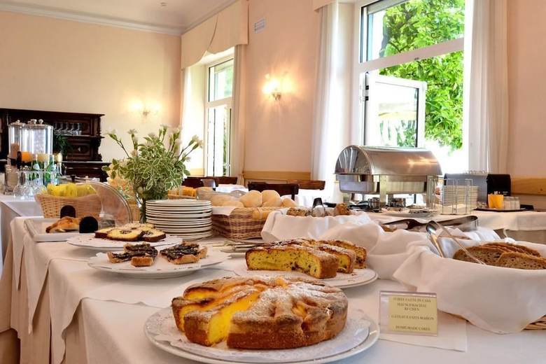 Hotel Monte Baldo E Villa Acquarone