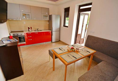 Cattaroom Apartments