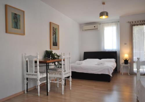 Apartments Rux De Luxe