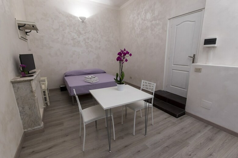 Hostal Cavour Guest House