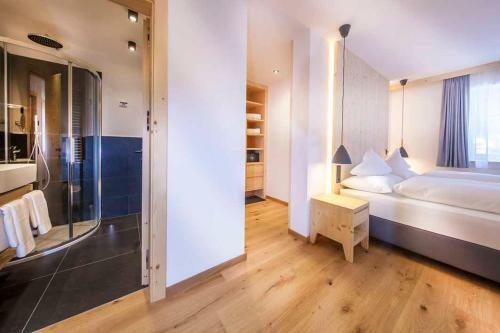 Hostal Garni Bed And Breakfast Broi