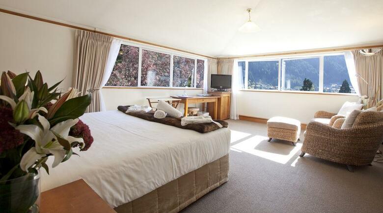 Central Ridge Boutique Hotel