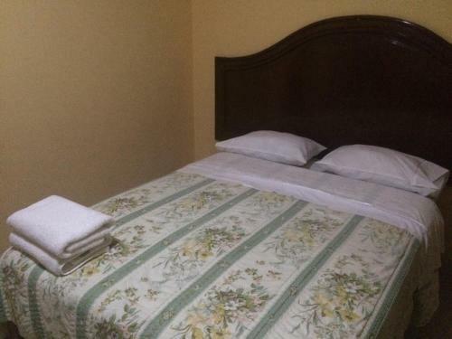 Hotel Hostal Vicu�a