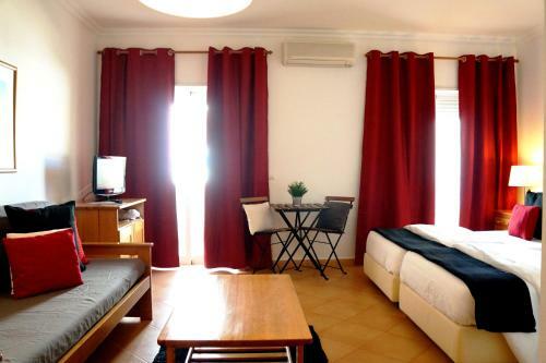 Oasis Beach Apartments