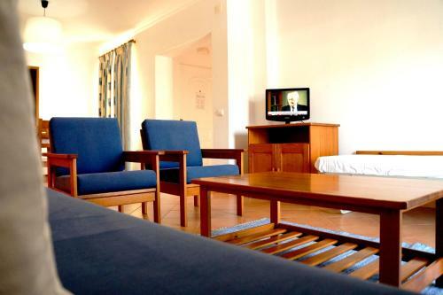 Oasis Beach Apartments