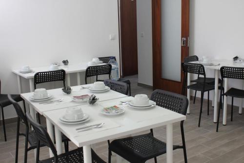 Hostal Residencial Tropic�lia Al