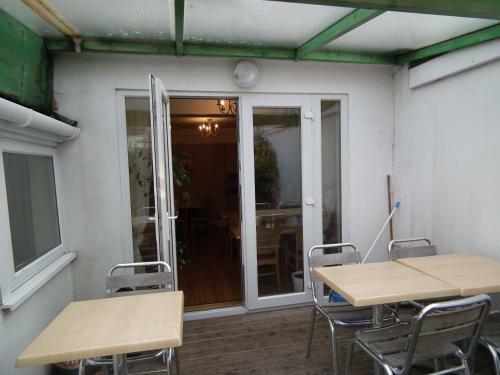 Hostal The Kelvin Guest House
