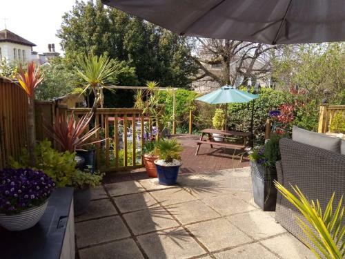 Hostal The Southbourne Villa