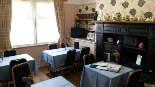 Hostal Lyndale Guest House