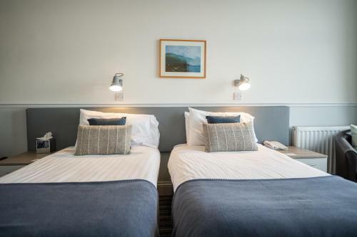 Kingswood & Devoran Hotel