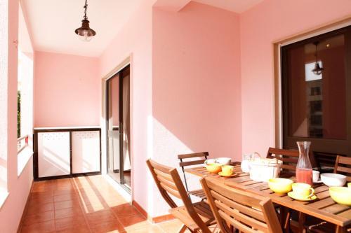 Cascais Guia?s Gorgeous & Spacious Apartment