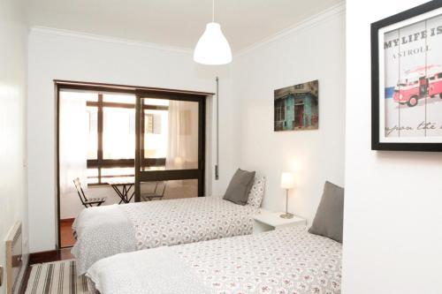 Cascais Guia?s Gorgeous & Spacious Apartment