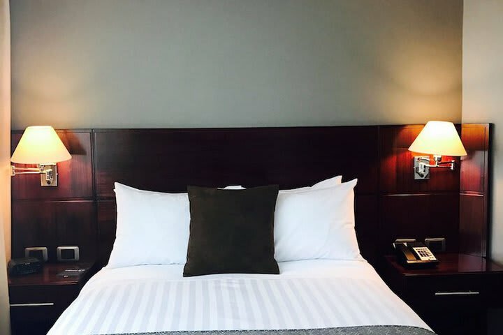 Hotel Howard Johnson La Carolina- Quito