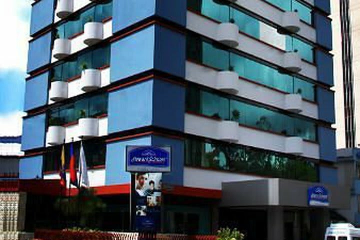 Hotel Howard Johnson La Carolina- Quito