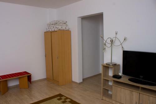 Luca Apartments