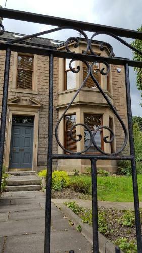 Lady Road Apartment