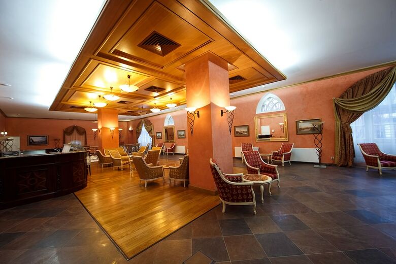 Petroff Palace Hotel