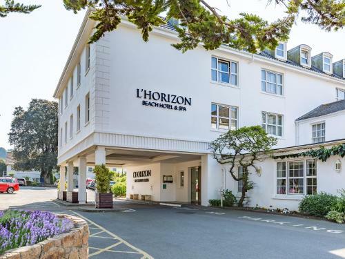 L?horizon Beach Hotel & Spa