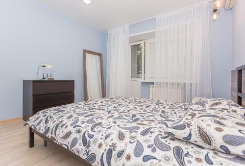 Metro Krasny Prospekt Apartment