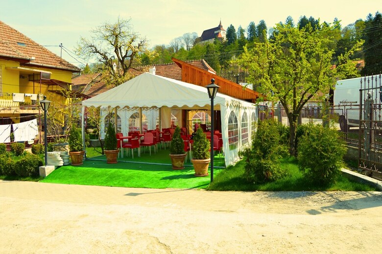 Hostal Venesis House