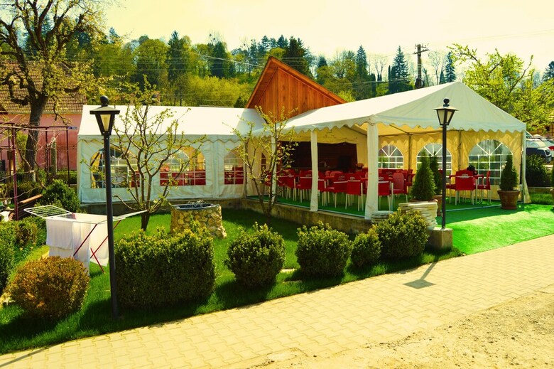 Hostal Venesis House