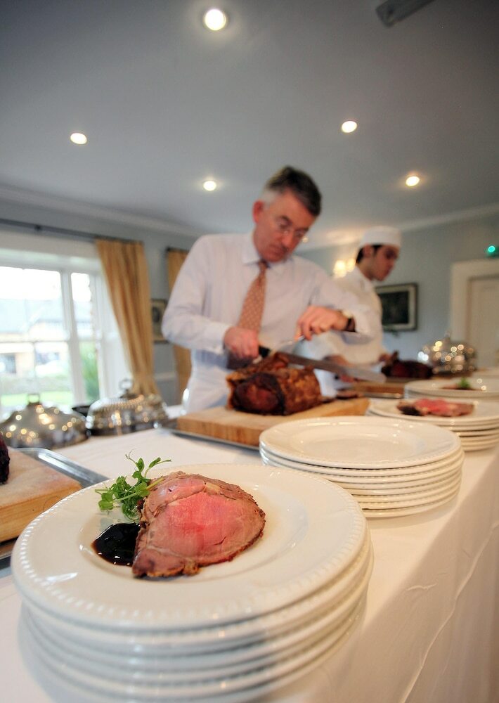 Dunraven Arms Hotel