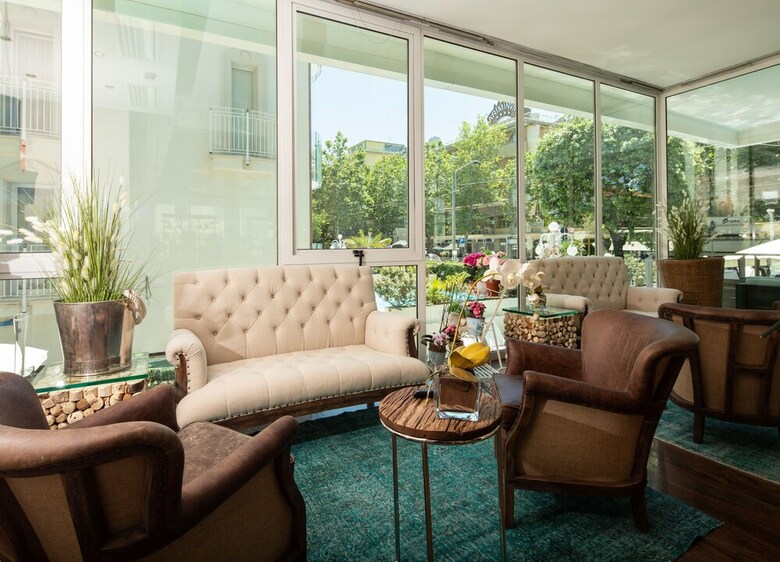 Best Western Maison B Hotel