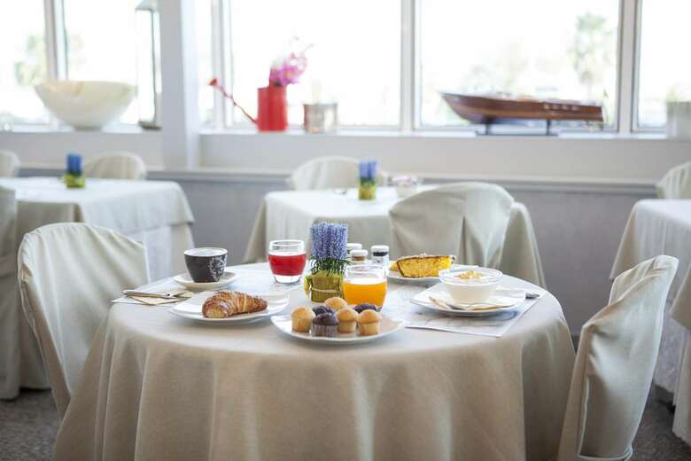Best Western Maison B Hotel