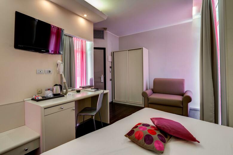 Best Western Maison B Hotel