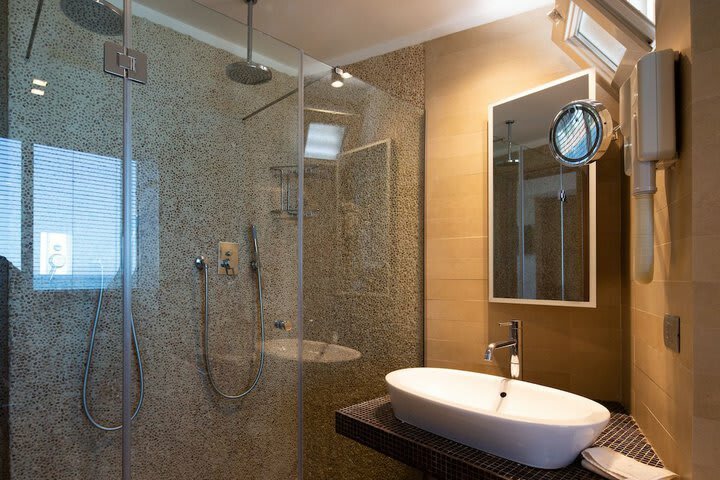 Best Western Maison B Hotel