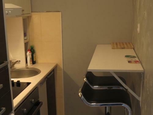 Traveler's Hostel & Apartments