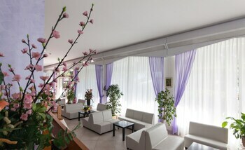 Hotel Sahara