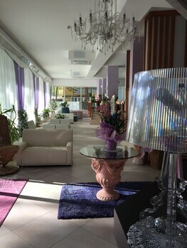 Hotel Sahara